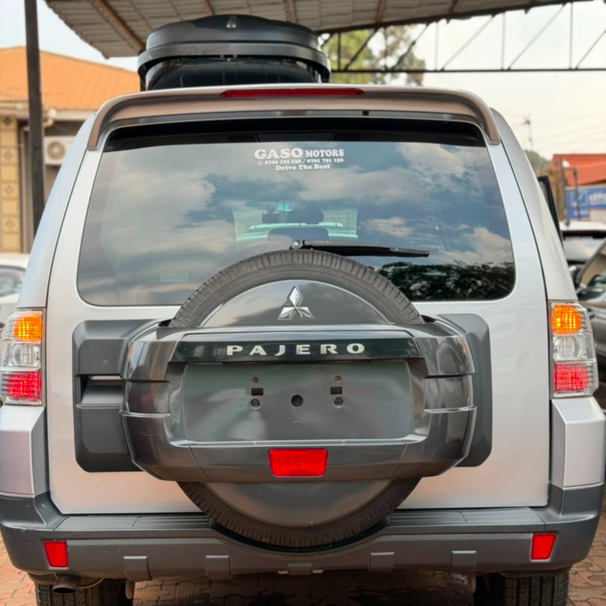 Mitsubishi Pajero 2013 — photo 9