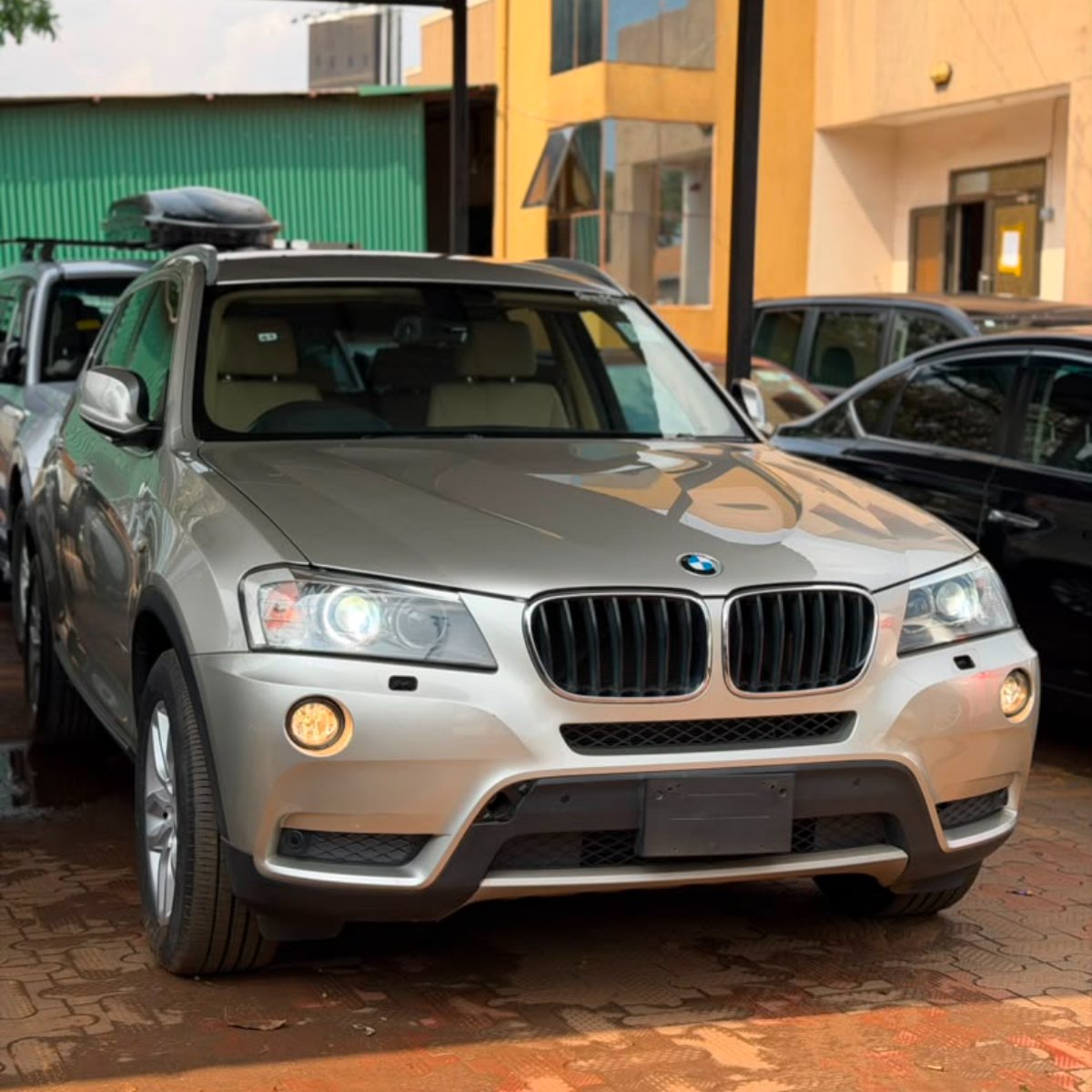 BMW X3 2013 — photo 2