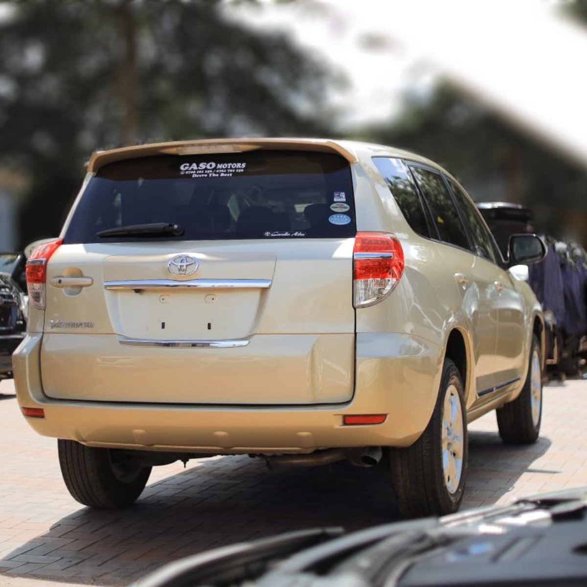 Toyota RAV4 2013 — photo 4