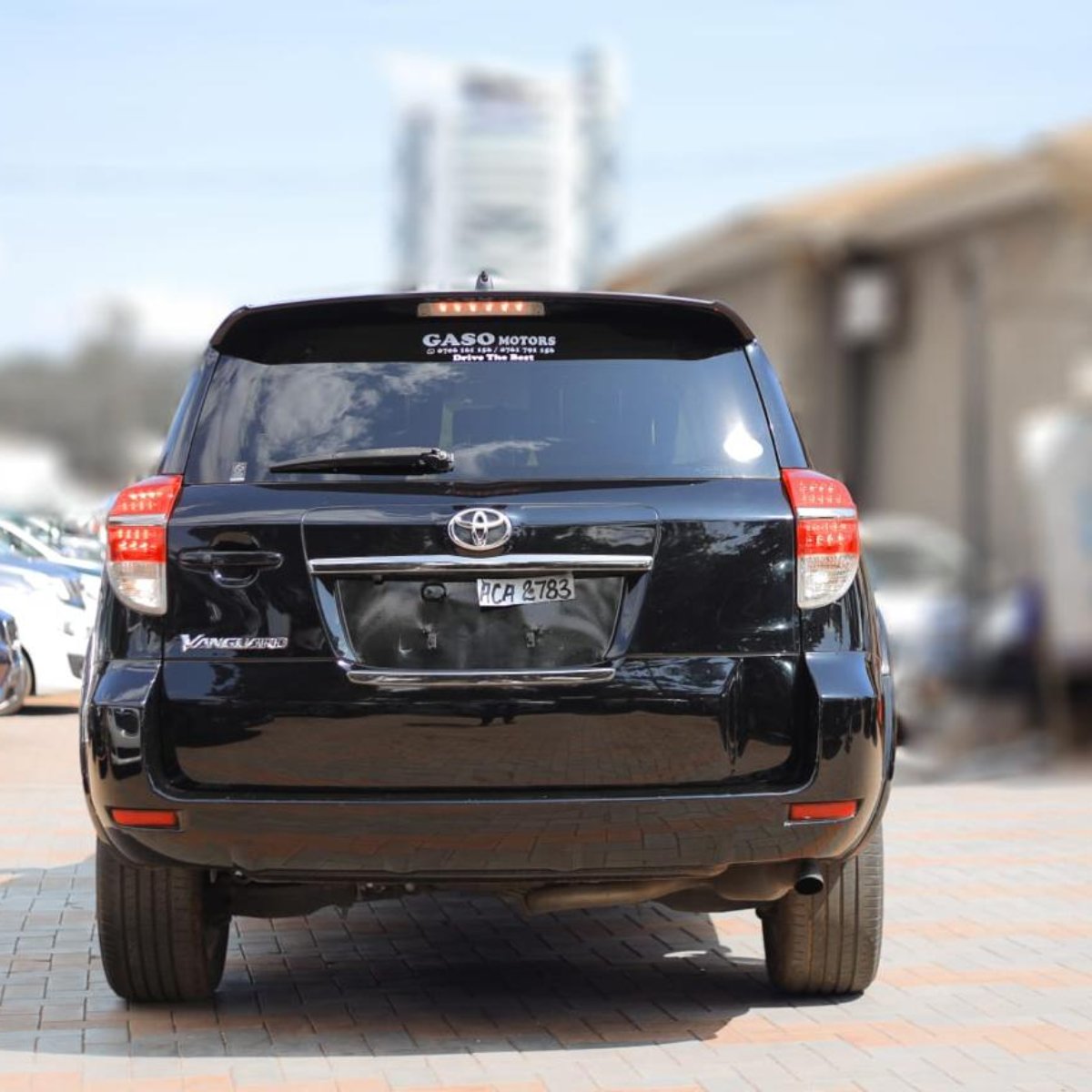 Toyota Vanguard 2013 — photo 3