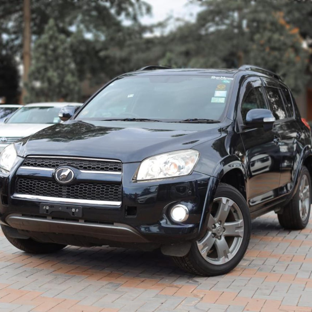 Toyota Vanguard 2013 — photo 10