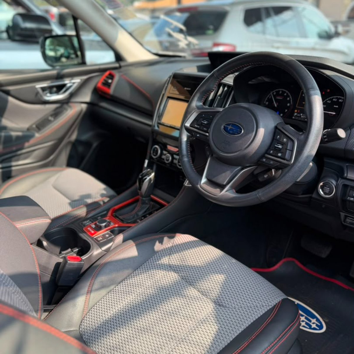 Subaru Forester 2019 — photo 2
