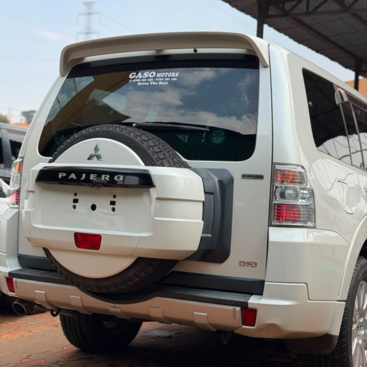 Mitsubishi Pajero 2011 — photo 9