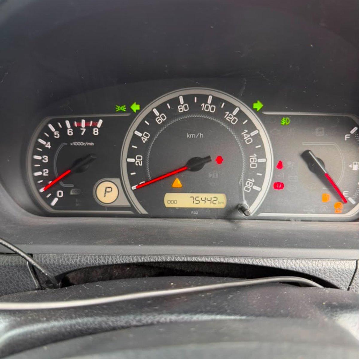 Toyota Noah 2014 — photo 7