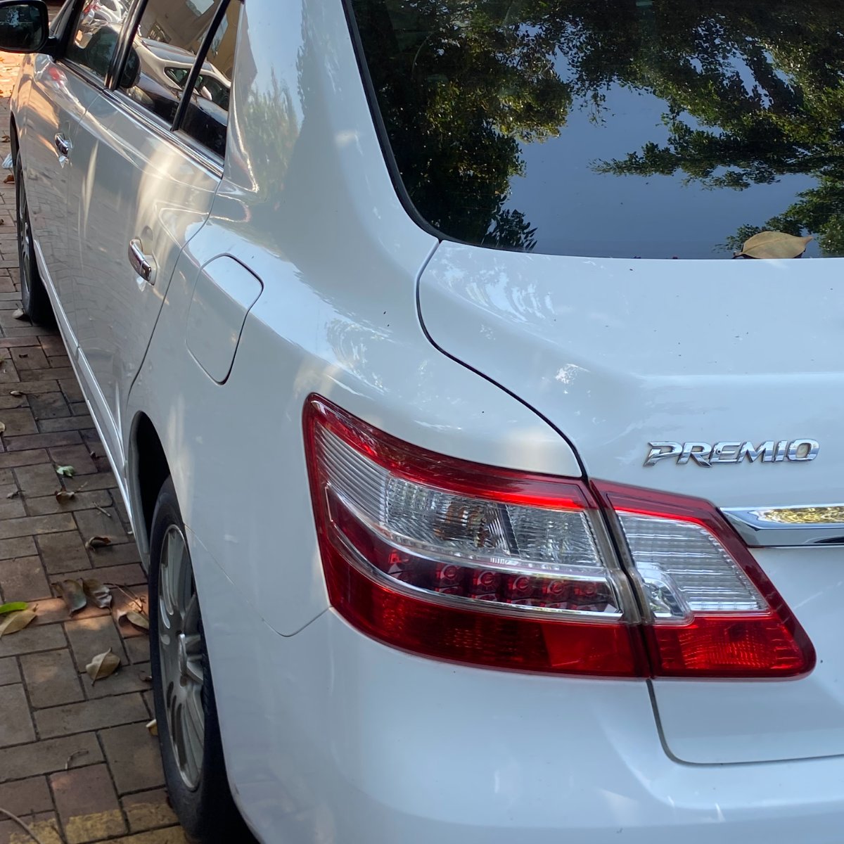Toyota Premio 2011 — photo 7