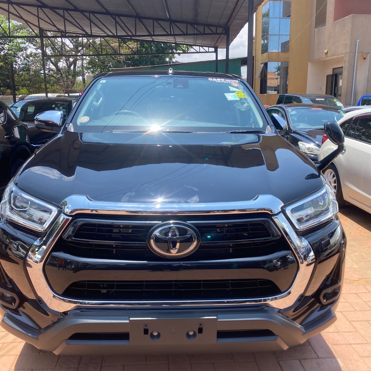Toyota Hilux 2021 — photo 1