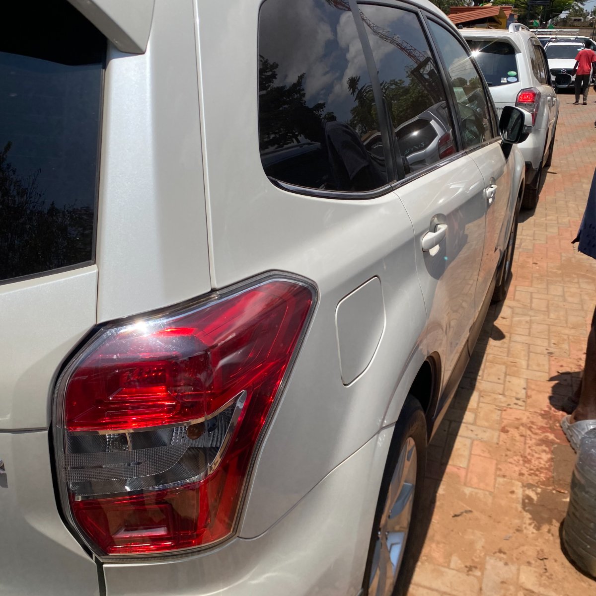 Subaru Forester 2013 — photo 3