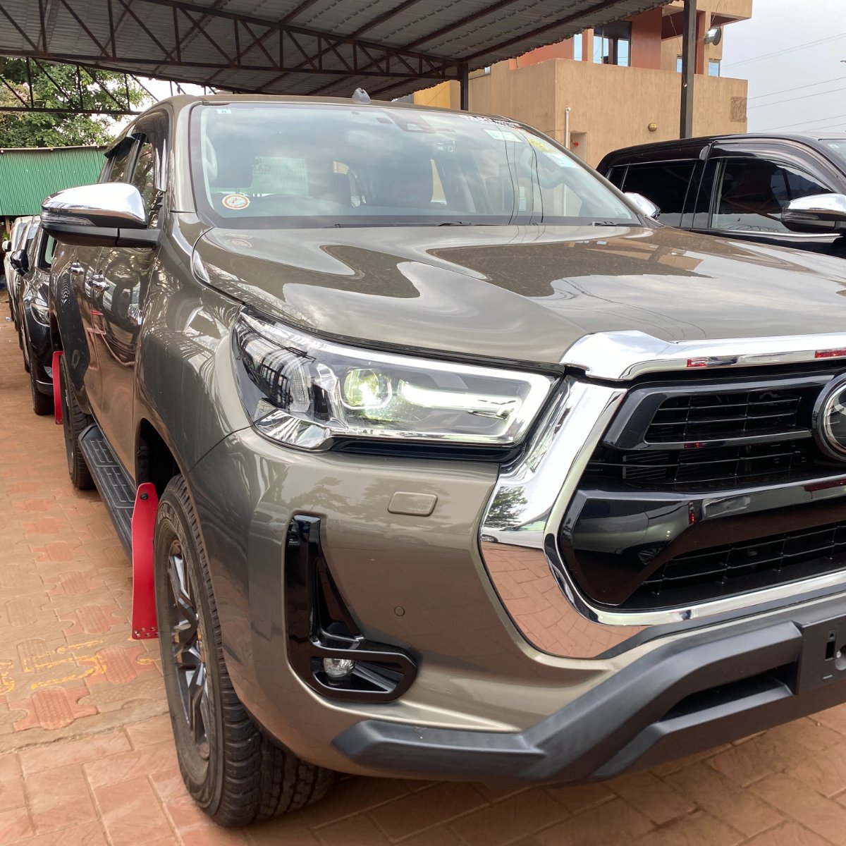 Toyota Hilux 2022 — photo 4