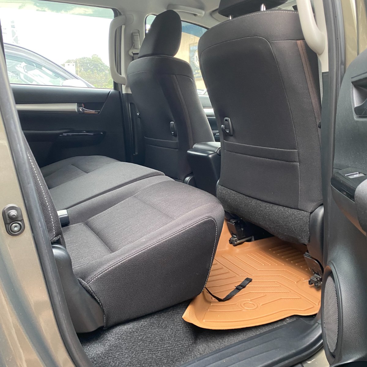 Toyota Hilux 2022 — photo 8