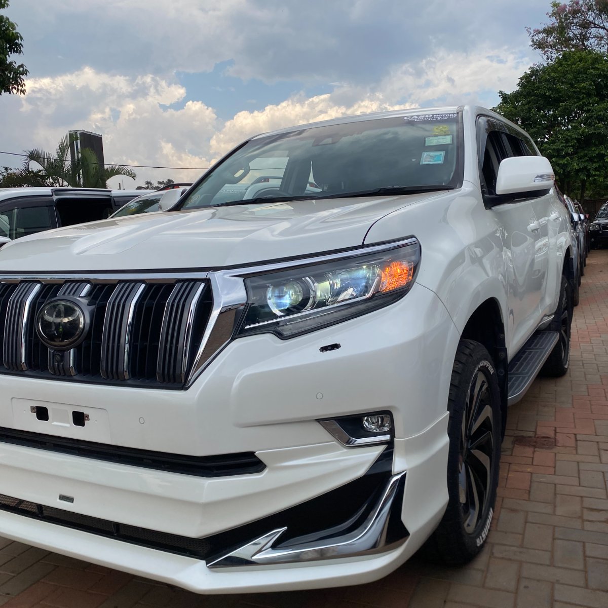 Toyota LANDCRUISER PRADO 2017 — photo 4