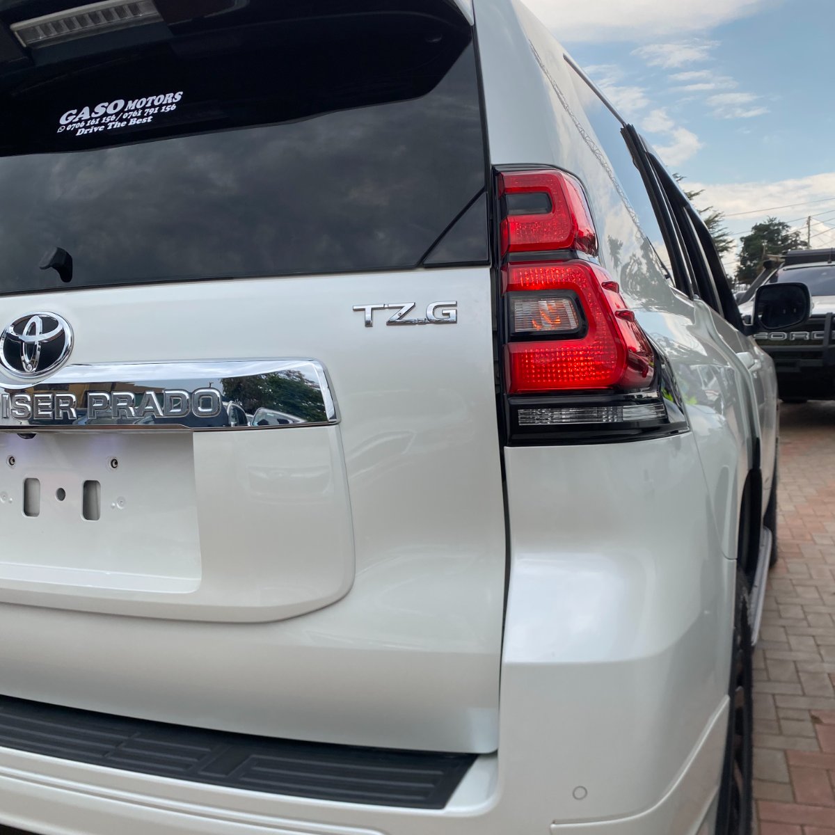 Toyota LANDCRUISER PRADO 2017 — photo 7