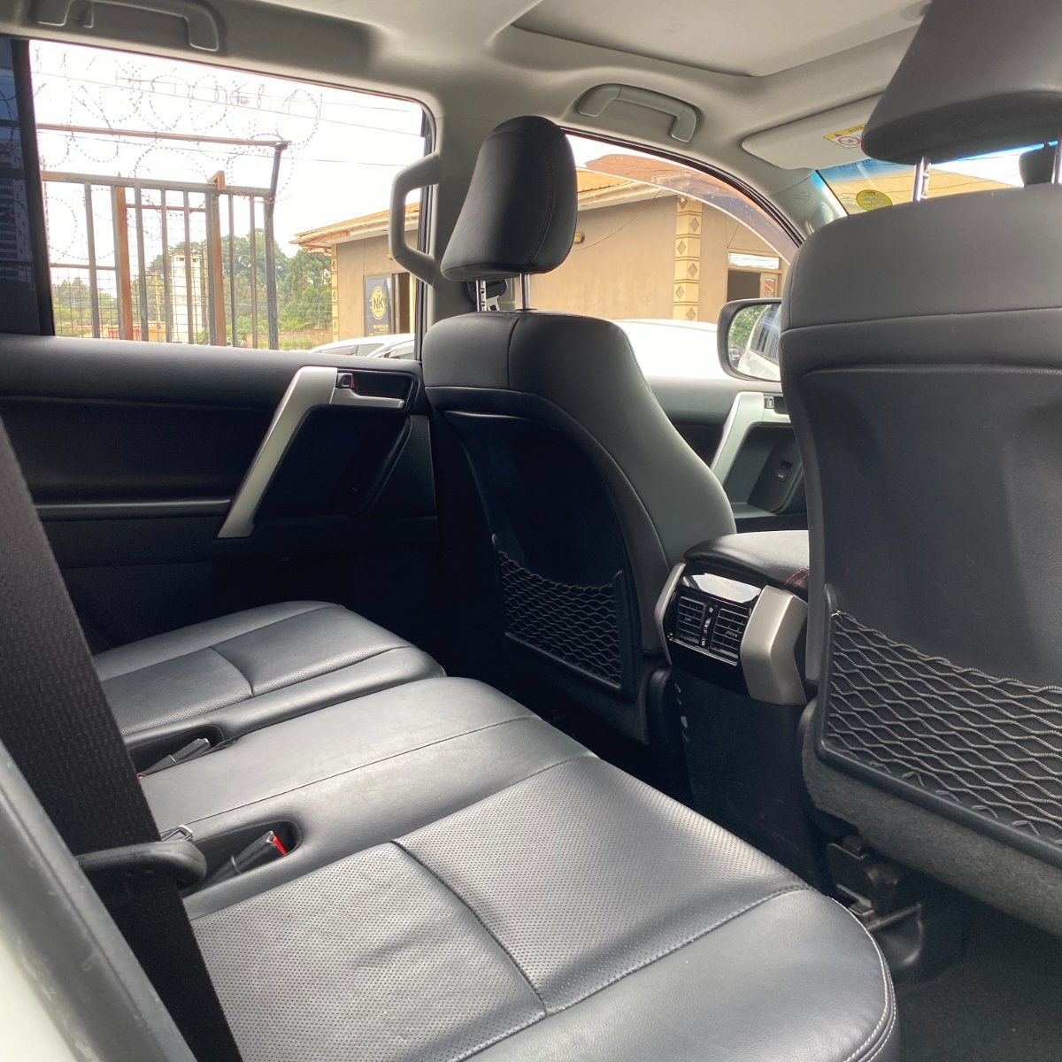 Toyota LANDCRUISER PRADO 2017 — photo 9