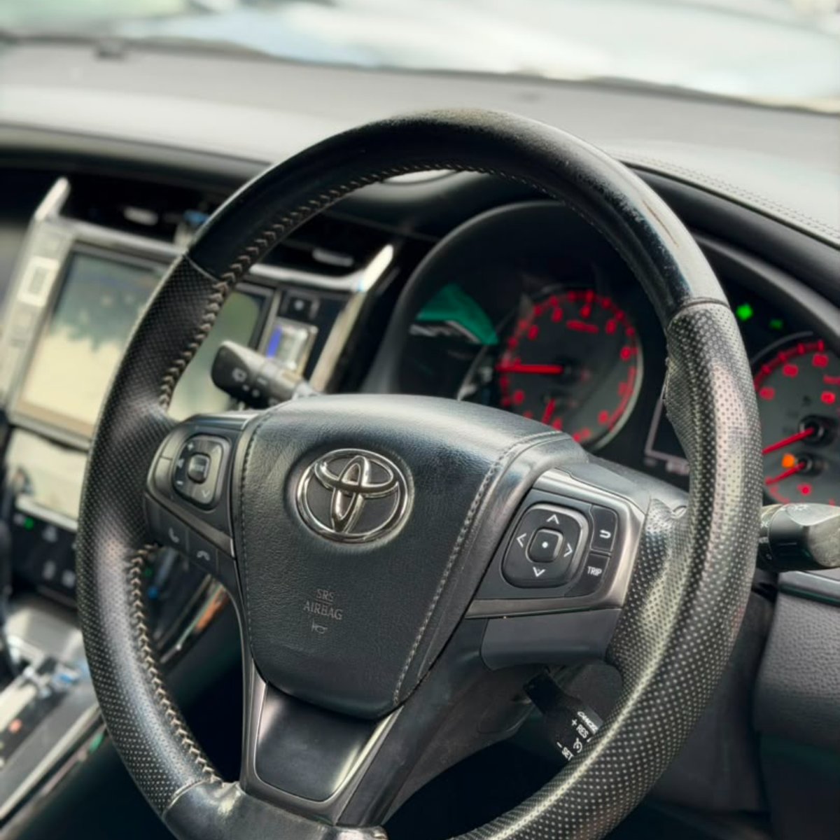 Toyota Harrier GS 2017 — photo 8