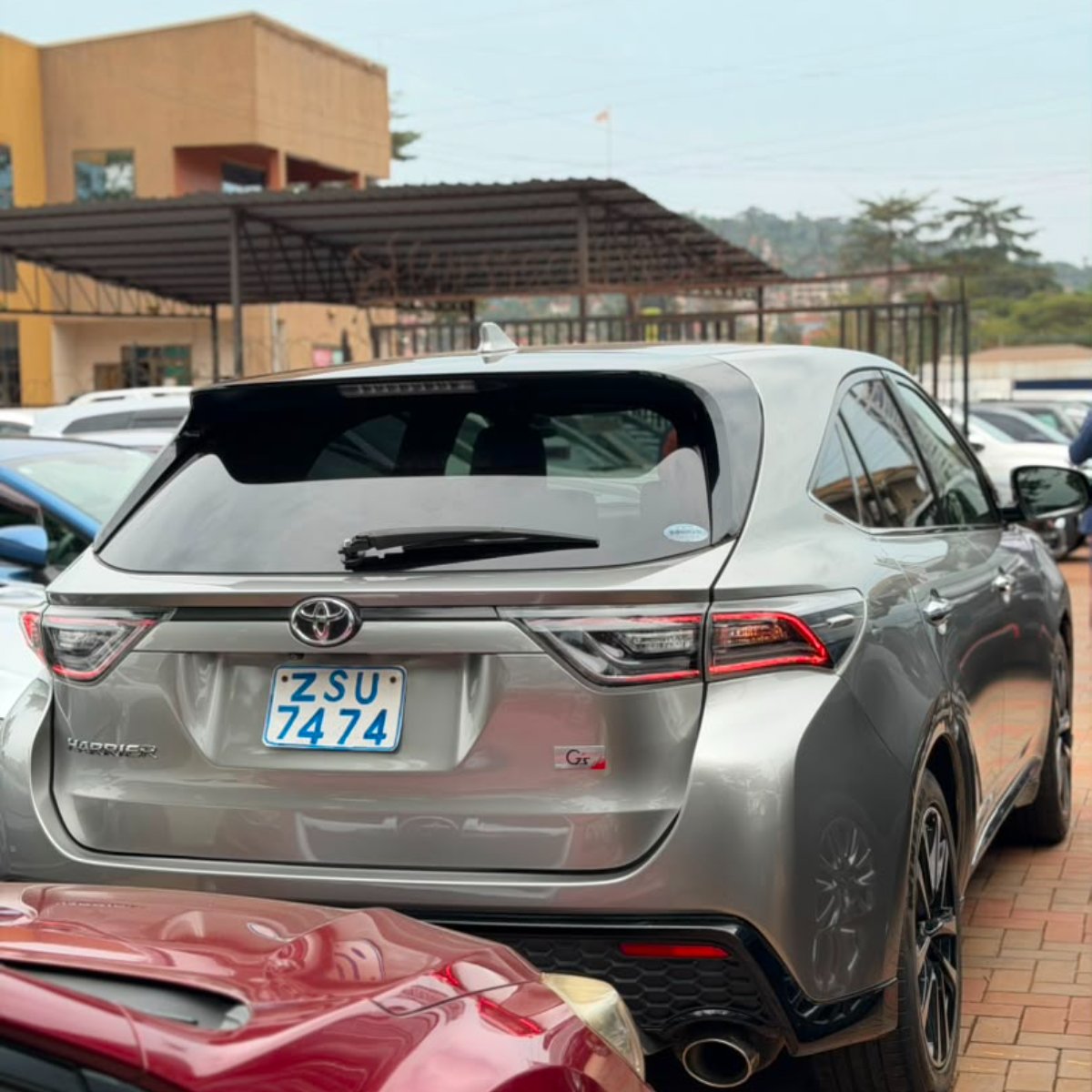 Toyota Harrier GS 2017 — photo 11